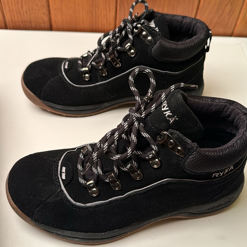 🍓Ryka Excellence Black Suede Hiking Boots size 8 almost New
